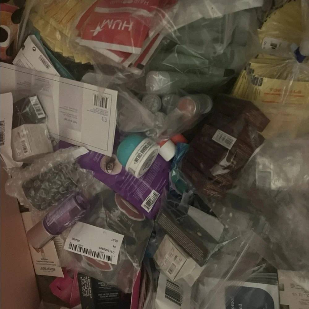 Designer Haircare,Skincare,Makeup, and more in travel, mini, sample size - Picture 7 of 7